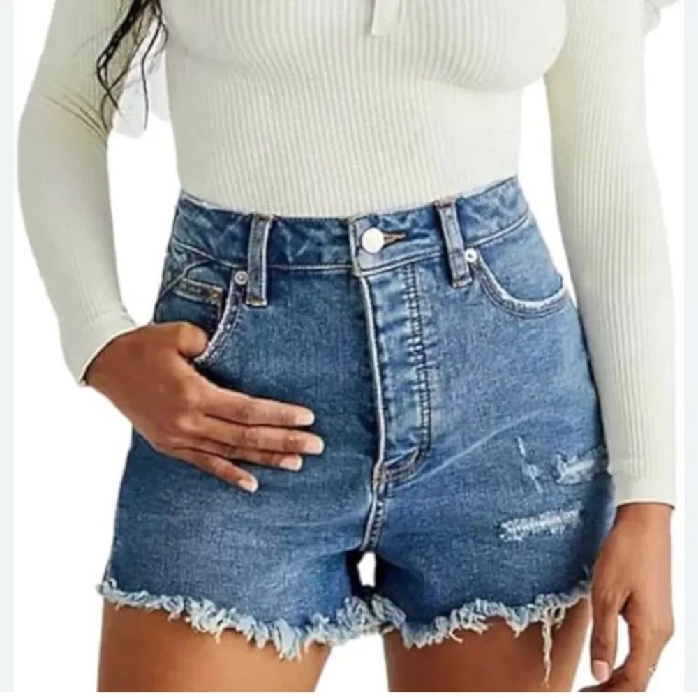 Free People WE THE FREE CRVY Vintage High Waist Distressed Denim Shorts Size 28